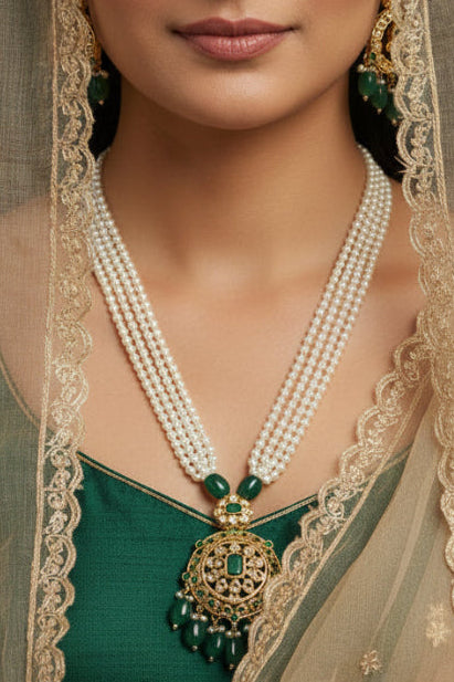 Buzo Green Jugni Necklace Set