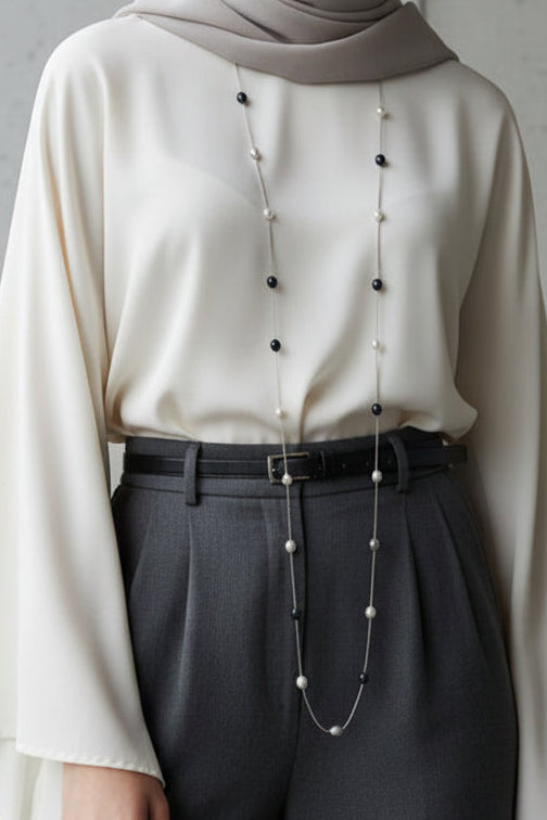Black And White Minimalist Pearl Necklace